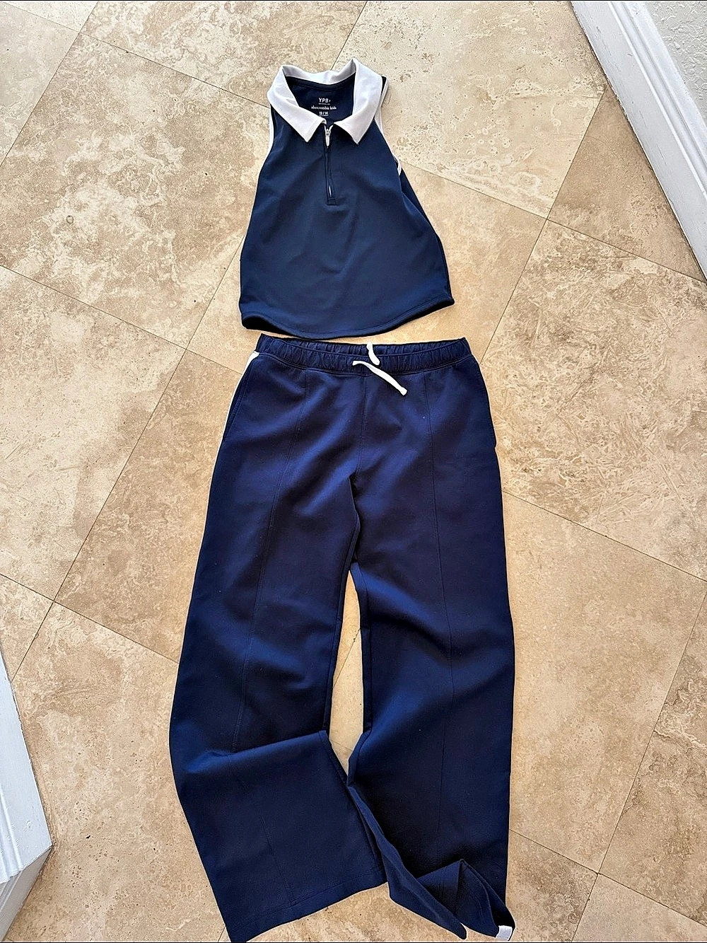 Abercrombie Kids Matching Set Blue & White Size 15/16